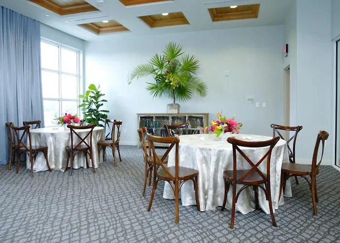 Indigo Orange - By Ihg Gulf Shores