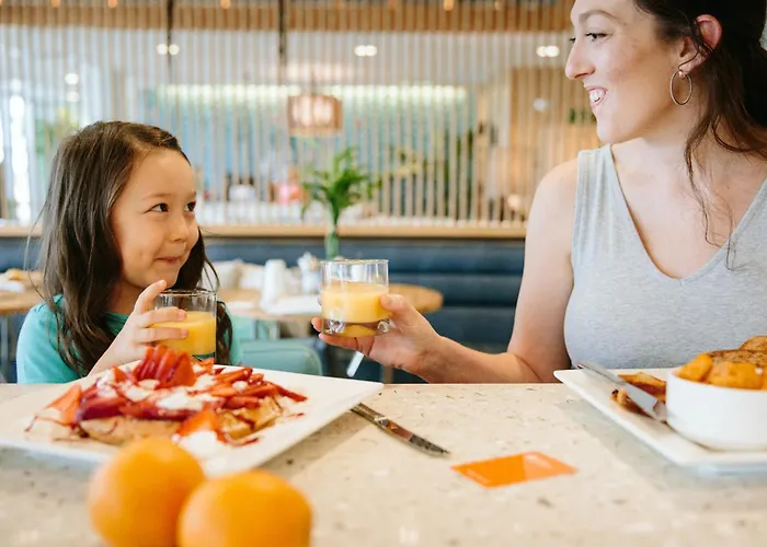 Indigo Orange - By Ihg Gulf Shores