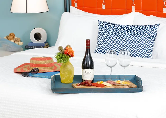 Indigo Orange - By Ihg Gulf Shores