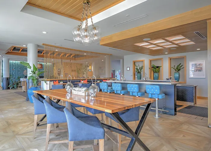 Resort Indigo Orange - By Ihg 3*